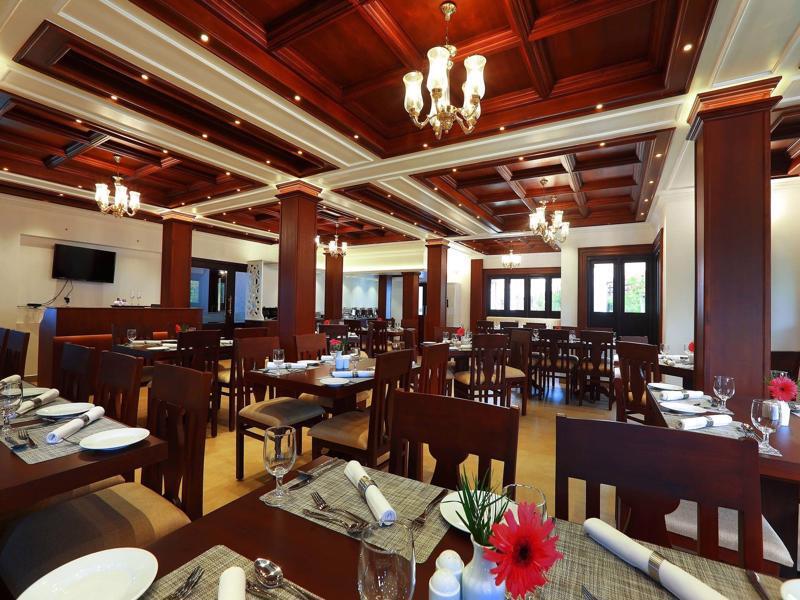 Nihara Resort And Spa Kochi Exterior foto