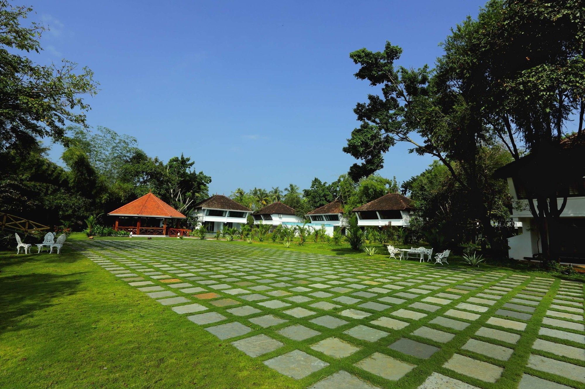 Nihara Resort And Spa Kochi Exterior foto